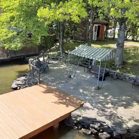 Welcome to The Lake House at Historic Harvey's Lake