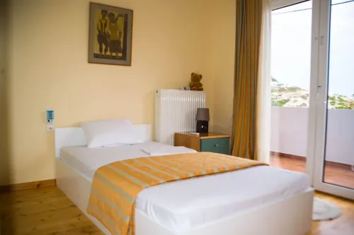 Dream apartment in a top location directly on the beach, with beautiful sea views