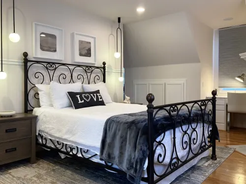 Entire Beach House 4Br 3.5Ba - Walk to the waterfront