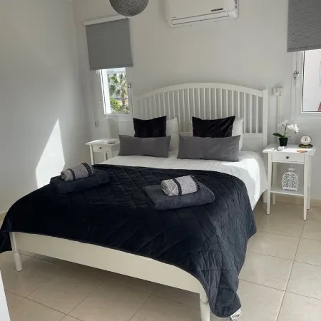 Spacious Villa with stunning views over the Ocean with pool heating available.