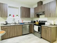 Stylish, clean&cozy new 2 bedroom guest suite