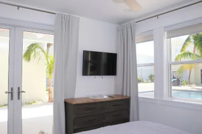 Treasure Cay, Palm Bay 7, Anchorage Drive Hotels near Windward Beach Rd