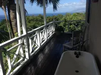 Ocean View villa. 5 min drive to 4 seasons and beach Hotels in Vaughans