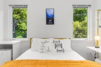 Solo's Smuggler Suite Hotels in 