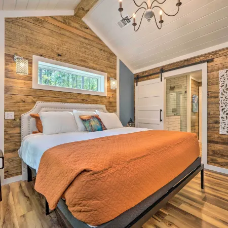 Modern Broken Bow Cabin, Near Lake and Wineries Hoteles en Broken Bow