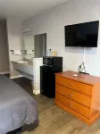 Oasis Inn & Suites - 2 ดาว