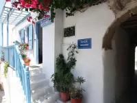 Panorama Hotel Hotels near Portara