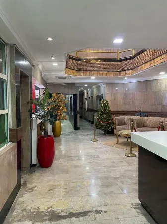 BRICK ROCK HOTEL AND SUITES