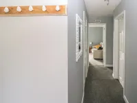 Clicketts Court - 4-Star