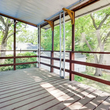 8 Mi to Central Minneapolis: Modern Home w/ Yard