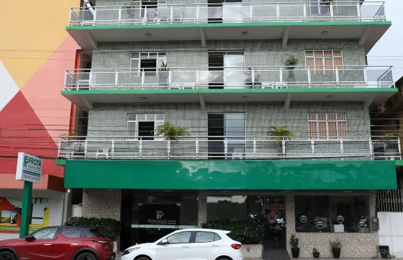 弗洛塔宮殿酒店