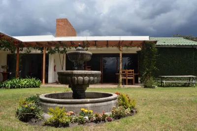 Casa del Viajero Hotels in Пифо