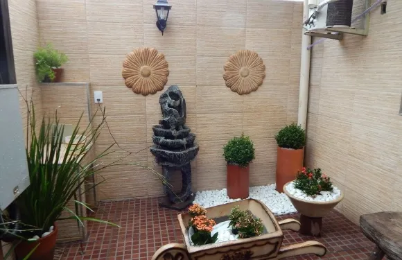 那爾瓦黃金酒店