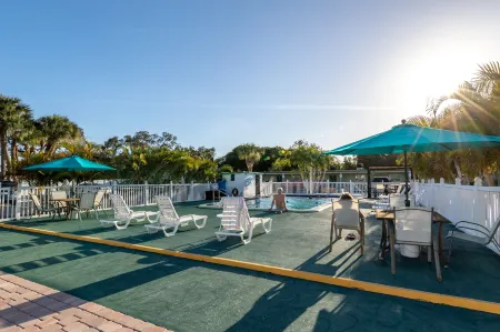 Sunshine Inn & Suites Venice, Florida