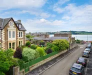 West Deyne Hotels in Forfar