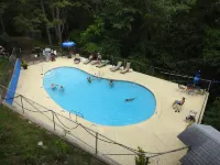 The Trails Inn Hotels in Cedar Township