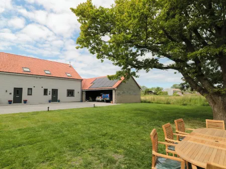 The Stables Отели в г. Седжмур