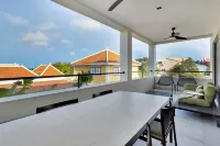 Senses Boutique Hotel & Apartments - Hot Tub