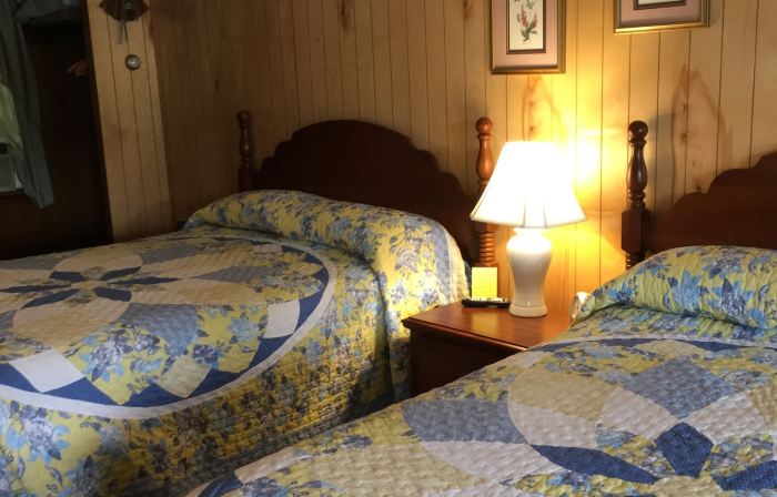 Cave Mountain Motel
