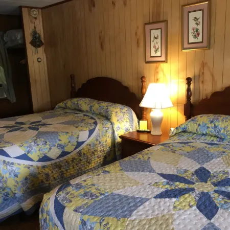 Cave Mountain Motel