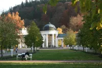 Hotel Na Vodách - ที่มีที่จอดรถ