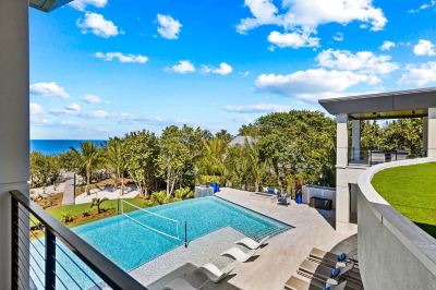 Outdoor Swimming Pool Bella Luna Photo