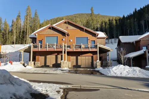 54 Outpost Drive The Alders - Private Hot Tub 4 Bedroom Condo by RedAwning