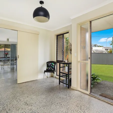 Naroo7- Prime, Centre of Mooloolaba Location