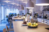 Gullmarsstrand Hotell & Konferens Hôtels à : Fiskebackskil