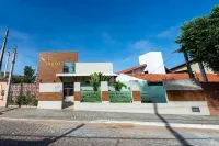 Águia Flats Pousada