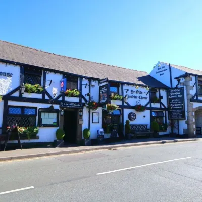 Ye Olde Cheshire Cheese Inn Hotels near Bamford Edge