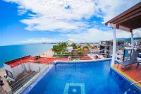 Hotel Suites Nadia Puerto Vallarta - สระว่ายน้ำแบบอินฟินิตี้