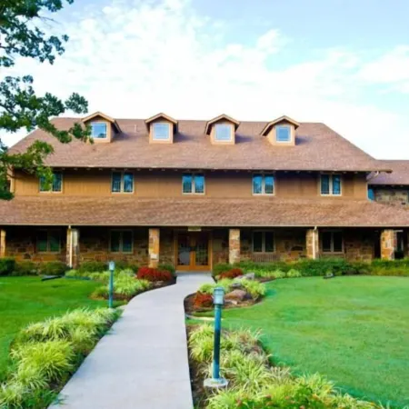 Postoak Lodge and Retreat