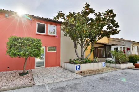 Hotel le Coudon Отели в г. Пьерфё-дю-Вар