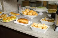 Serras Hotel - breakfast