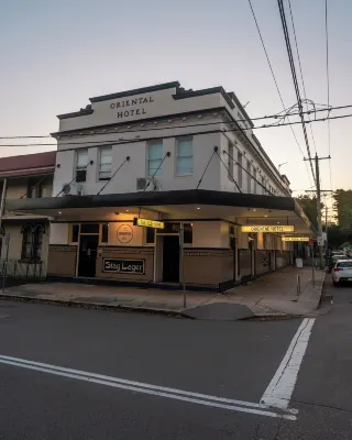 The Oriental Hotel Hotels in Merewether