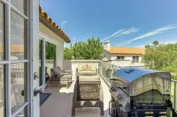 Pool Access Newly Renovated Palm Desert Condo - 스파