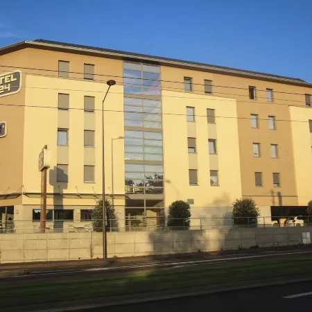 H24 Hotel