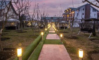 Apple Orchard Resort & Spa