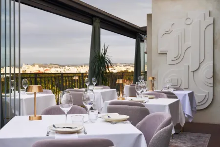 Legacy Gastro Suites