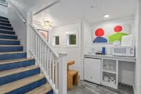 NEW!  Fairhope’s most unique and spacious . Families, couples and pet friendl Hotels in Point Clear