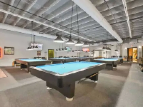 Cozy Studio w/ Kitchenette Near Gunstock Mtn, Lake, Weirs Beach, & Pavilion Hotels in Gilford