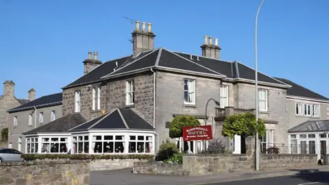 Sunninghill Hotel in Elgin