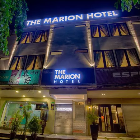 The Marion Hotel (Pelangi Branch) Отели рядом с достопримечательностью «Торговый центр JB City Square»