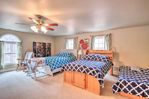 Mountain-View Ocoee Escape Near Lake Ocoee! - parking