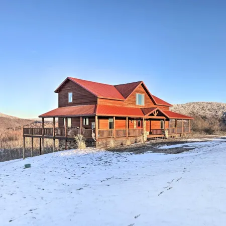 Spacious Slaty Fork Home ~ 12 Mi to Snowshoe