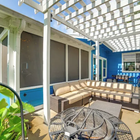Lake Tawakoni Access and Hot Tub - Wills Point Home!