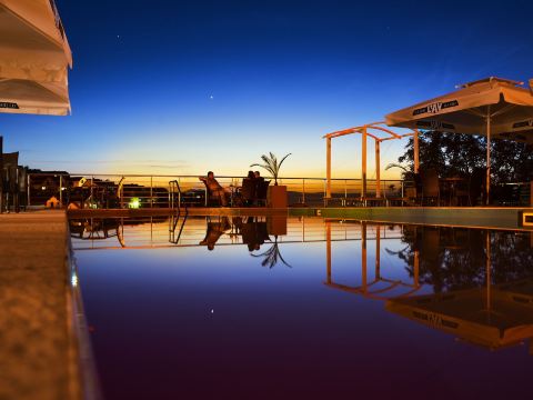 Hotel Tami Residence