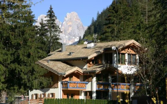 Color Home Suite Apartments