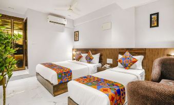 FabHotel Peralz - Nr Boriwali Station